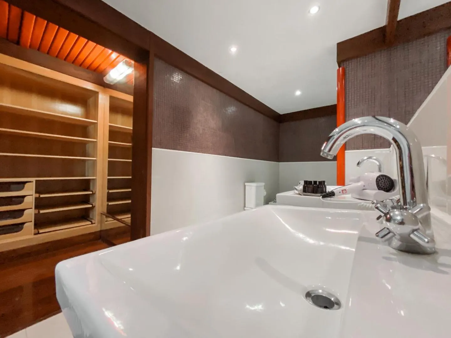 ***  Sailing Hotel & Spa Armacao dos Buzios Brezilya